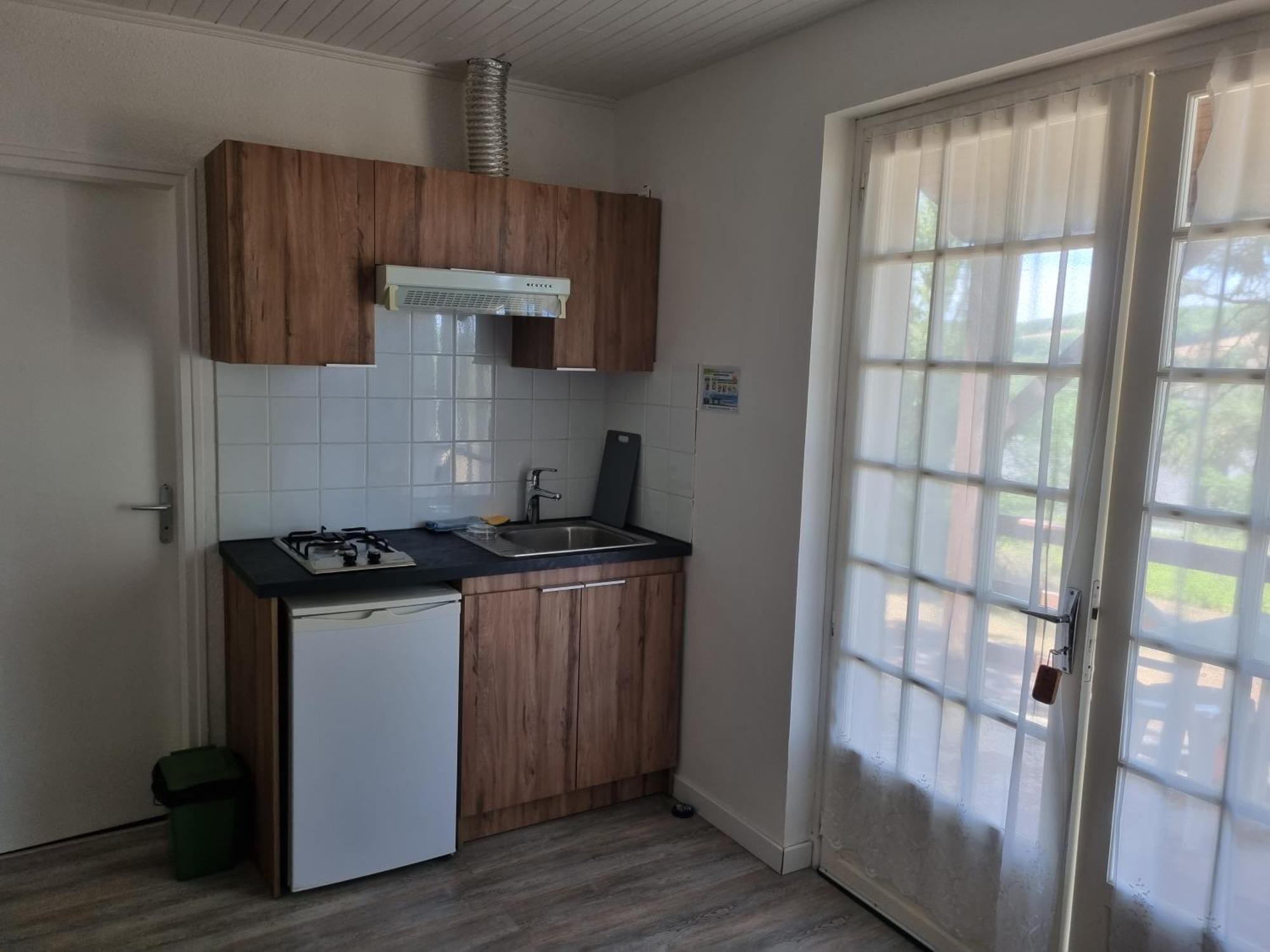 La Colline Aux Chalets, Jaccuzi, Sauna Saint-Chamarand Exterior photo